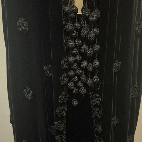 Moschino Cheap Chic Black Silk Velvet Crochet Fringe 2 PC Vest & Skirt Set - Picture 4 of 16